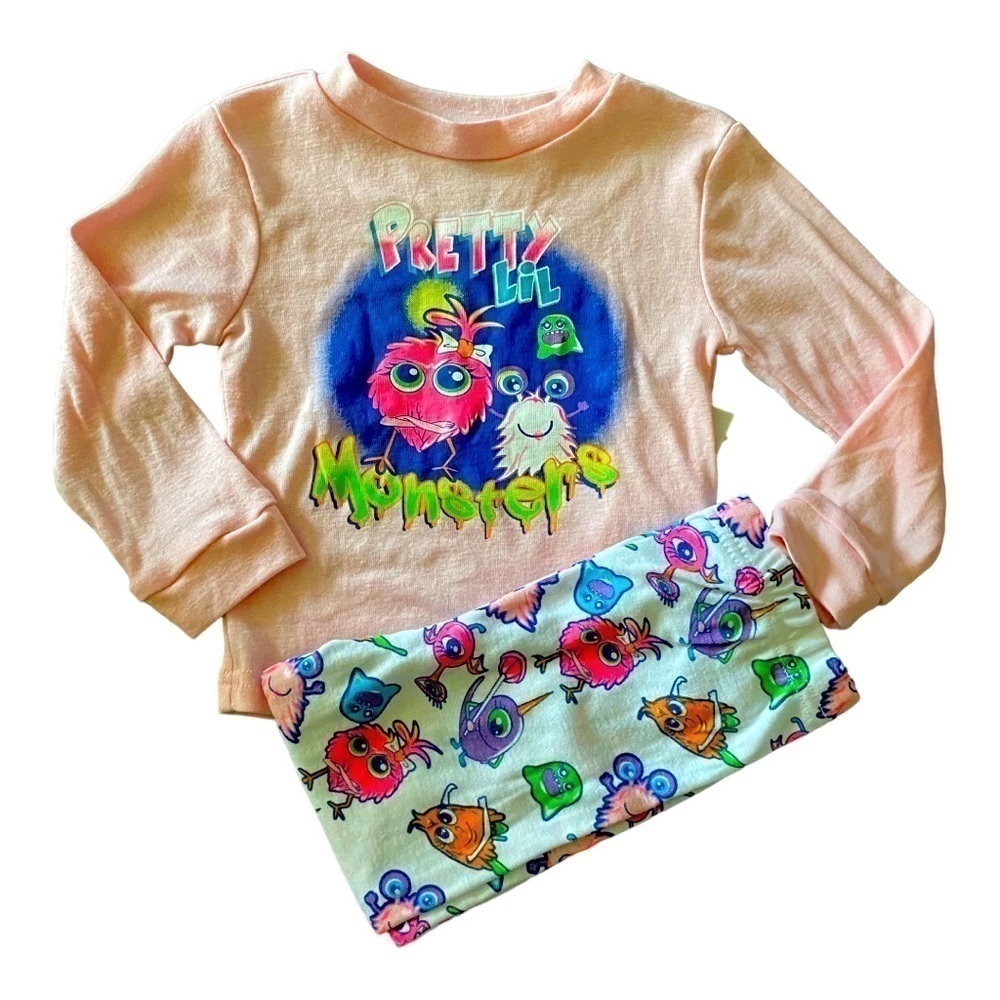 NWT-KIDGETS-GIRLS TWO PIECE PAJAMAS-SIZE 24 MONTHS